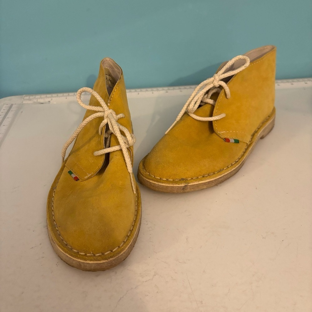 Tomax women’s yellow suede lace‎ up booties in size  37 made in Italy